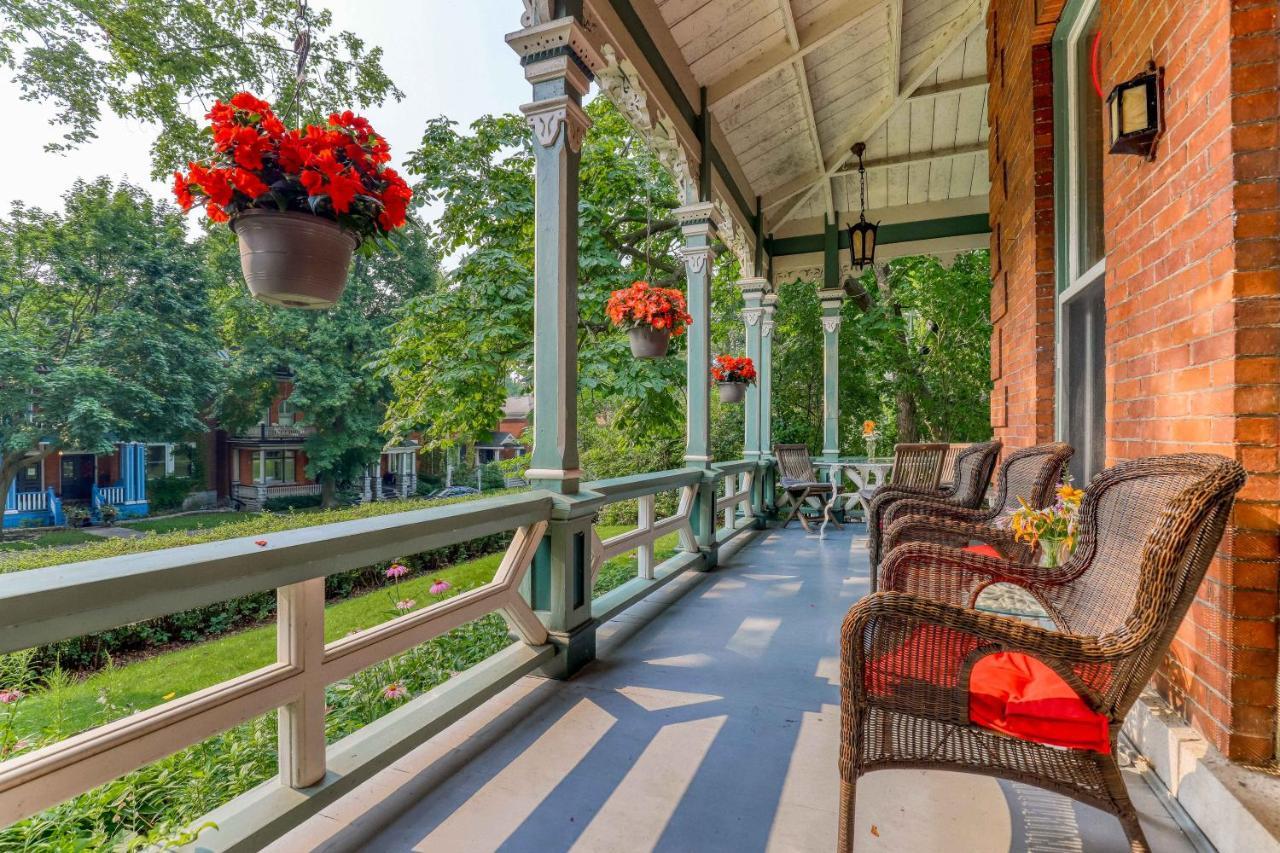 Hochelaga Inn Кингстон Экстерьер фото
