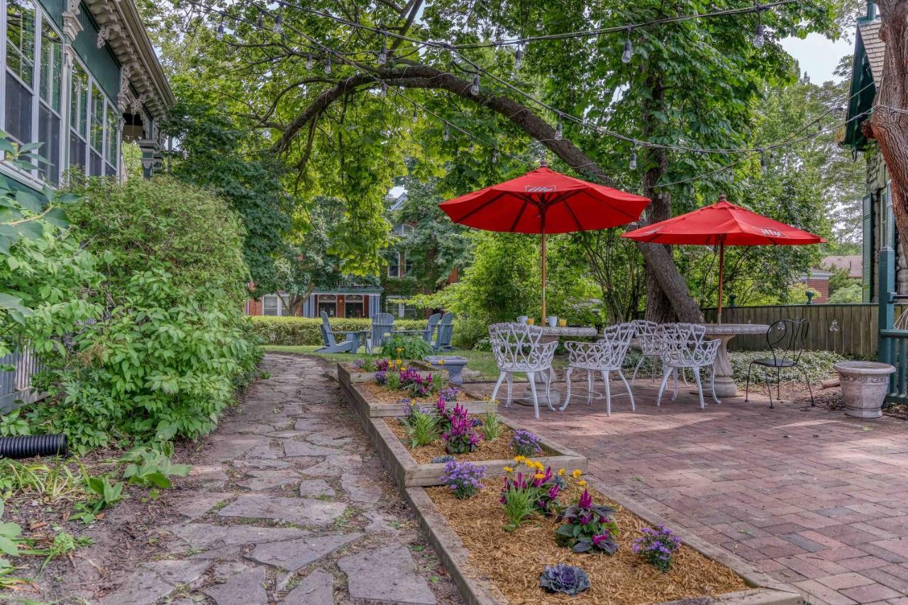 Hochelaga Inn Кингстон Экстерьер фото