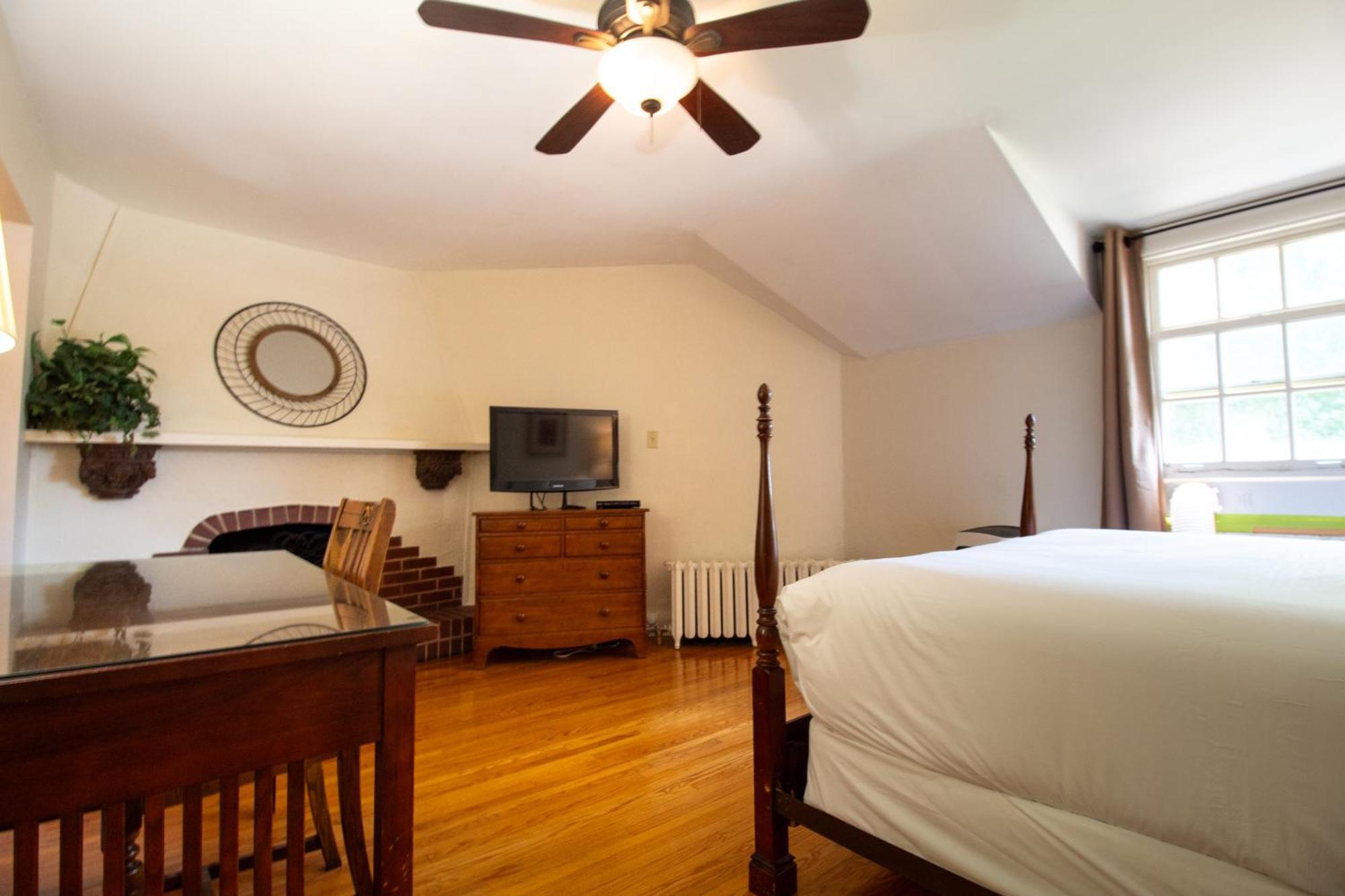 Hochelaga Inn Кингстон Номер фото
