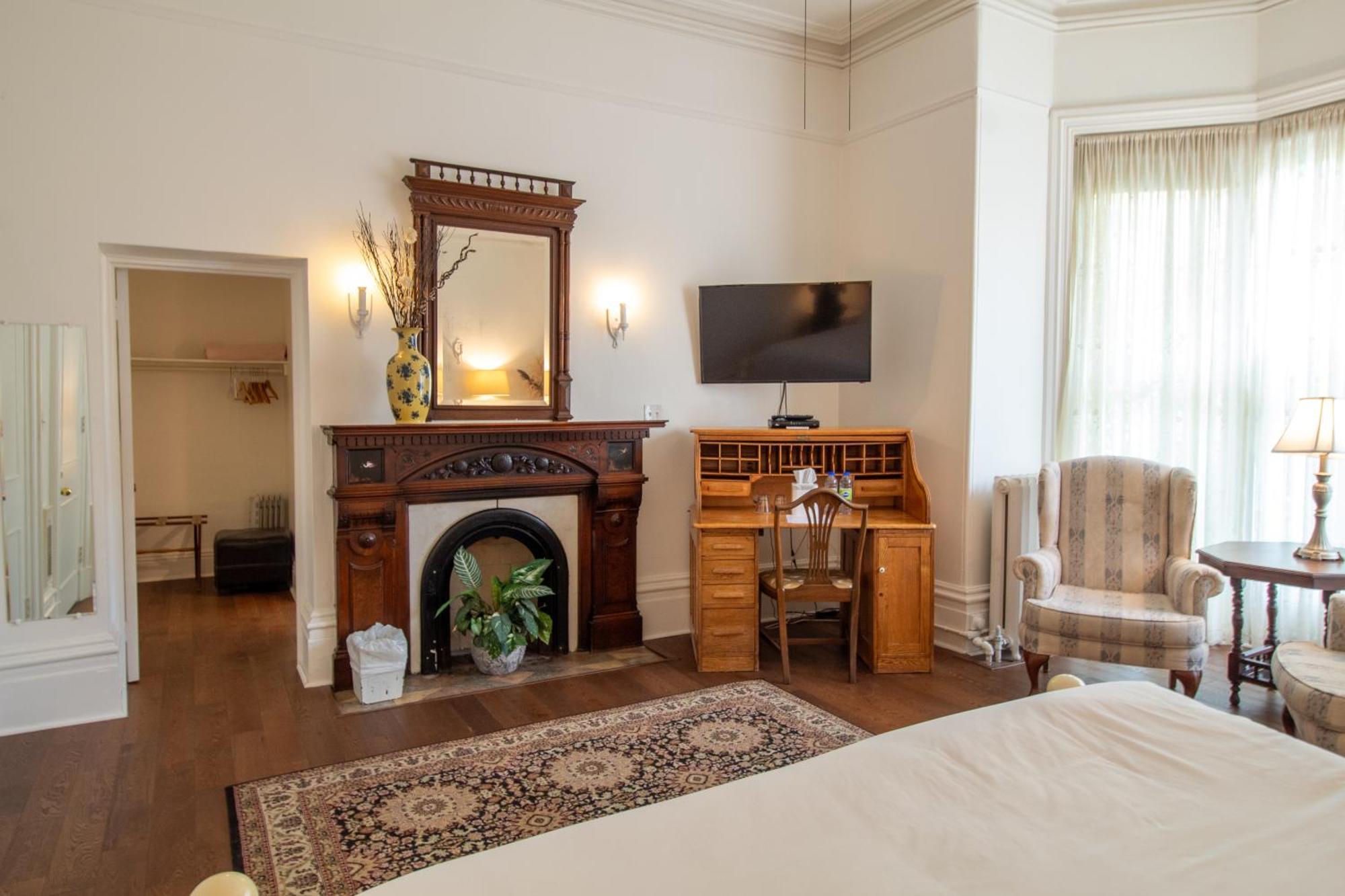 Hochelaga Inn Кингстон Экстерьер фото